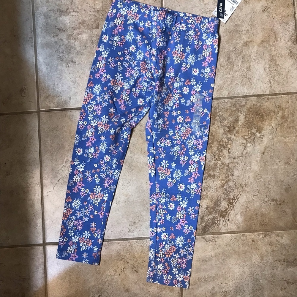▪️OSH KOSH Floral Capri Leggings